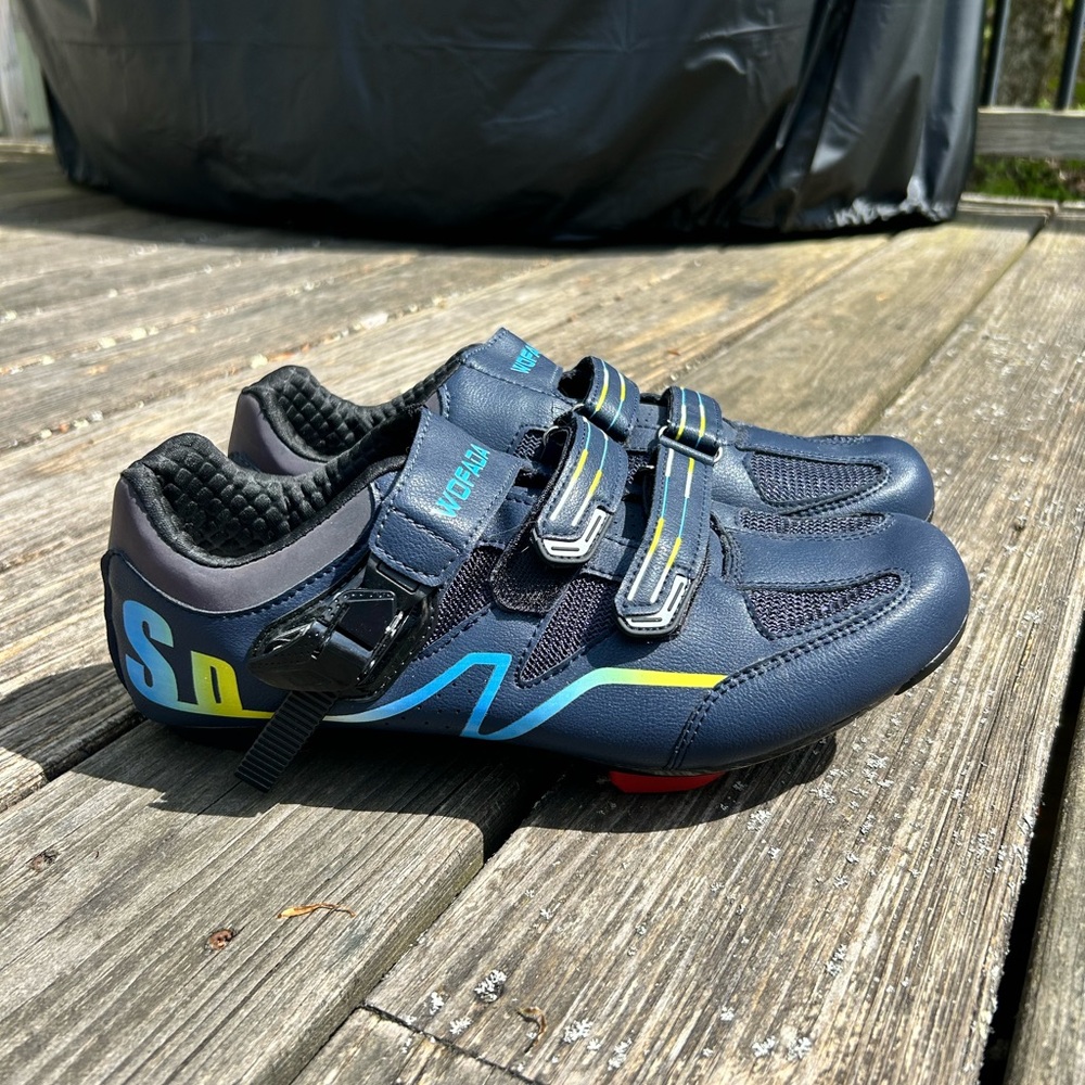 Wofada peloton shoes.